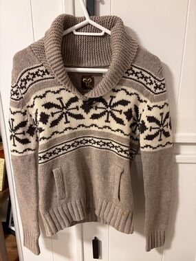 Aritzia TNA Knit Sweater
